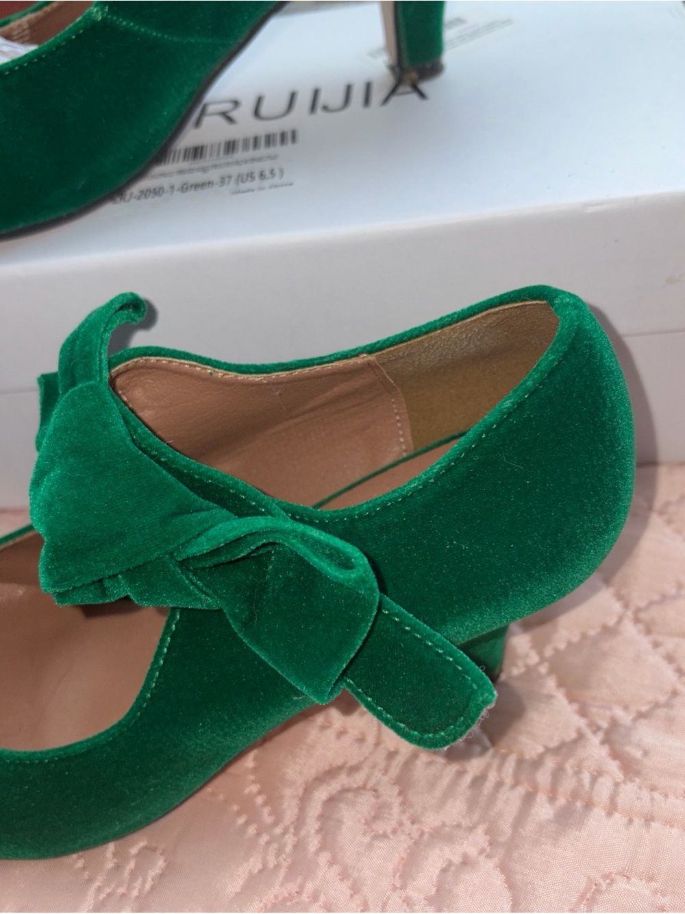 Green Velvet/suede Bow Mary Jane Pumps - by Liuruijia Women’s size US 6 1/2 - Picture 6 of 13